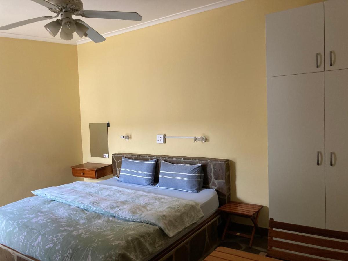 Ramblers Self Catering Accommodation ウィントフーク エクステリア 写真